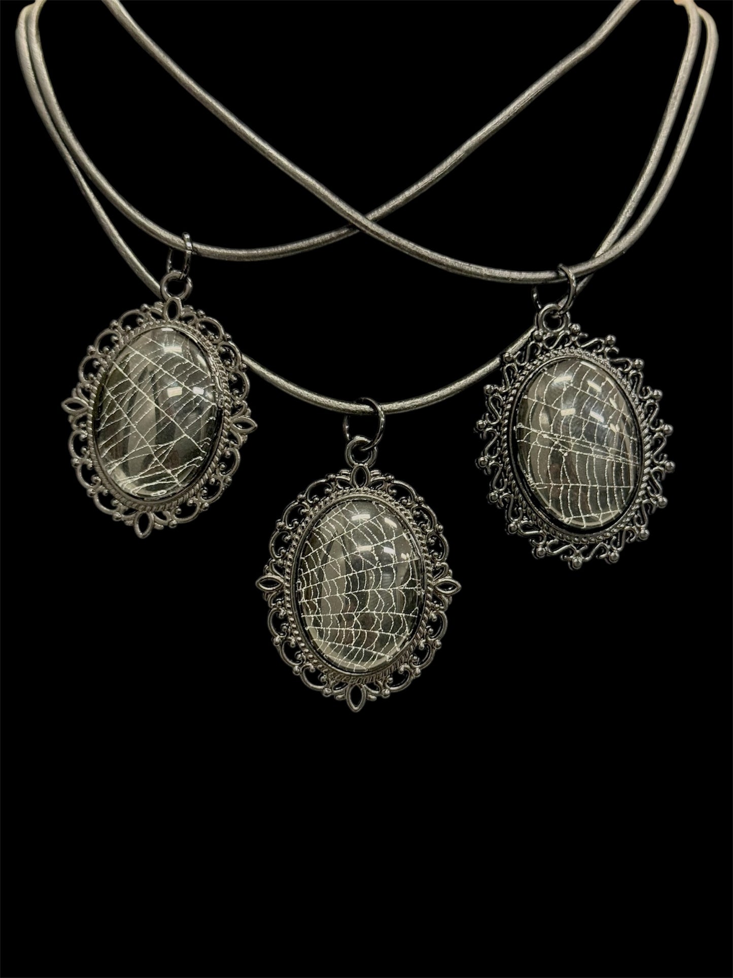 Snake Shed Necklace - Black